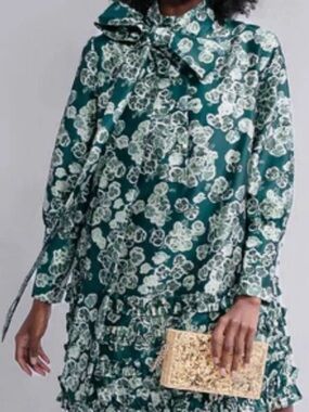 Tuckernuck Teal Floral Tie-Neck Blouse with Ruffle Hem